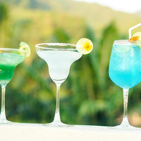 Club22 Kamala Suites, Bãi biển Kamala Ngoại thất bức ảnh