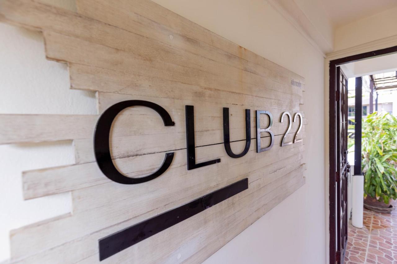 Club22 Kamala Suites, Bãi biển Kamala Ngoại thất bức ảnh