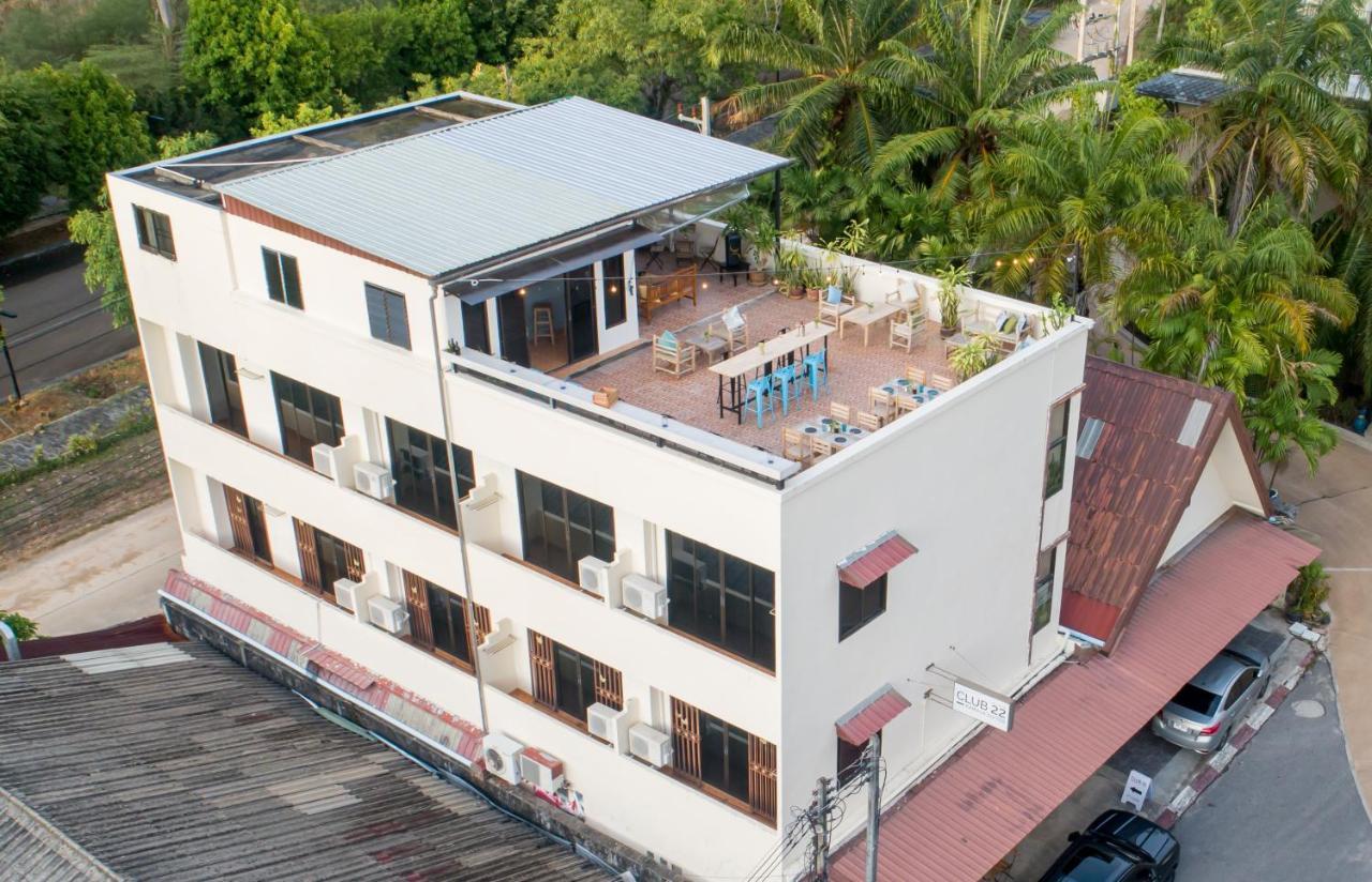 Club22 Kamala Suites, Bãi biển Kamala Ngoại thất bức ảnh
