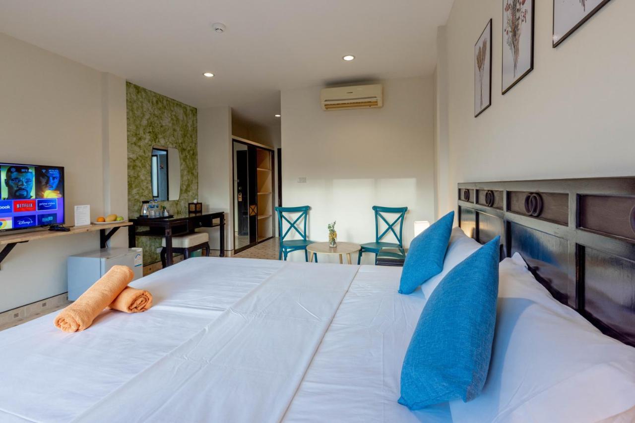 Club22 Kamala Suites, Bãi biển Kamala Ngoại thất bức ảnh
