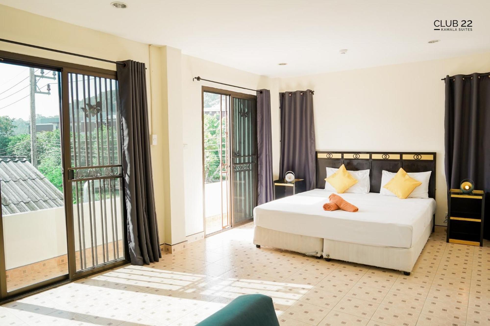 Club22 Kamala Suites, Bãi biển Kamala Ngoại thất bức ảnh